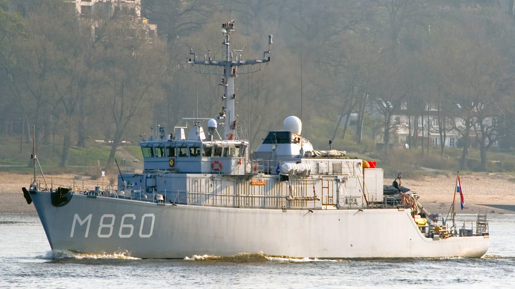 HNLMS Schiedam, one of the Dutch MCM vessels slated for transfer (Torsten Batge / CC BY SA 3.0)