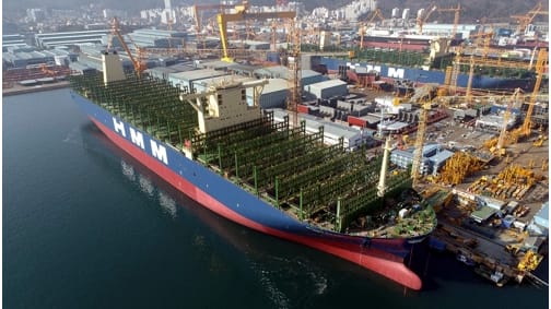 HMM containership under construction
