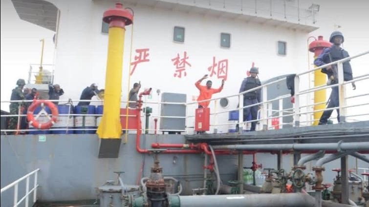 Nigerian Navy detains crew of tanker