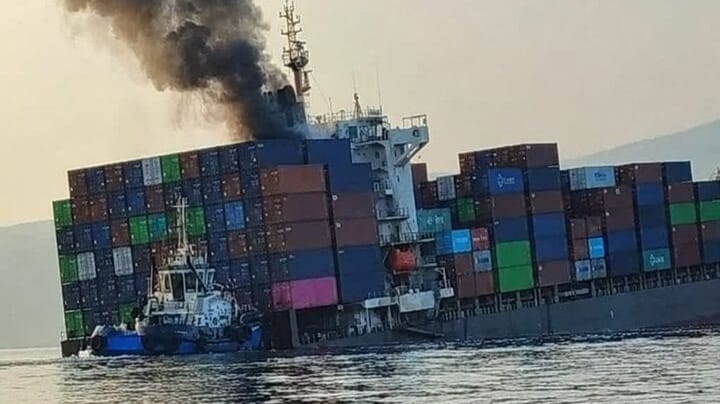 Containership sinking