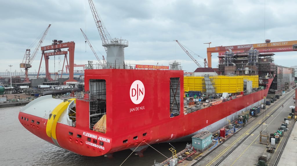 Jan de Nul recently completed a study on the proposed NATO-L transatlantic power cable, which would be laid by a vessel like Fleeming Jenkin, above (Jan de Nul file image)