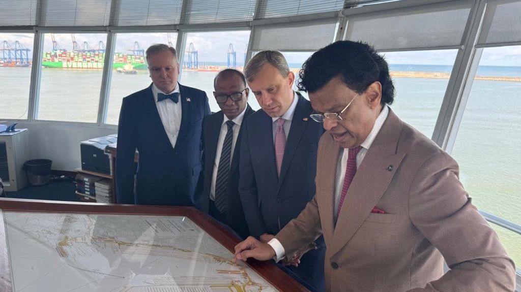 U.S. Ambassador to Sri Lanka Eric Meyer (second from right) joins a tour of the Port of Colombo (U.S. Embassy in Sri Lanka)