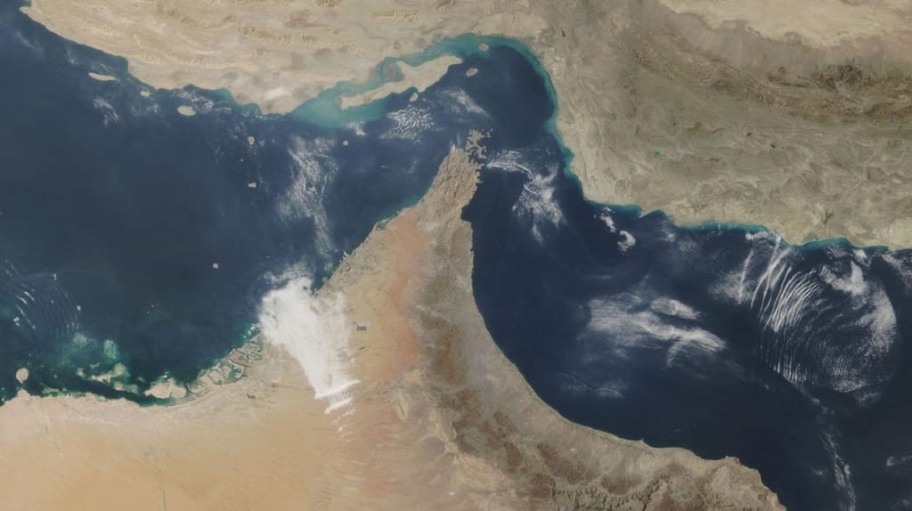Clear day in the Strait of Hormuz, Sept. 27 (NASA)