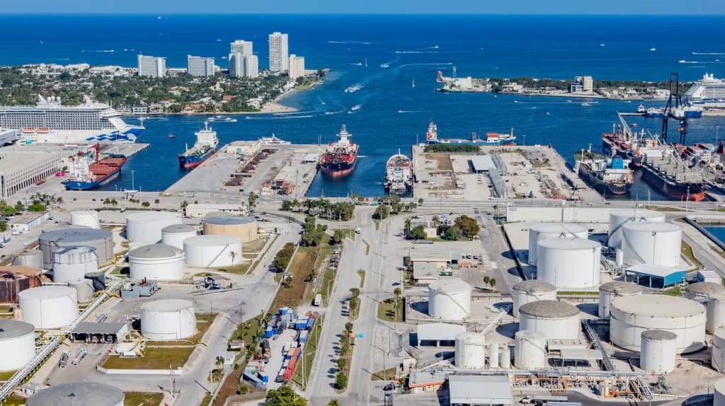 Port Everglades Florida