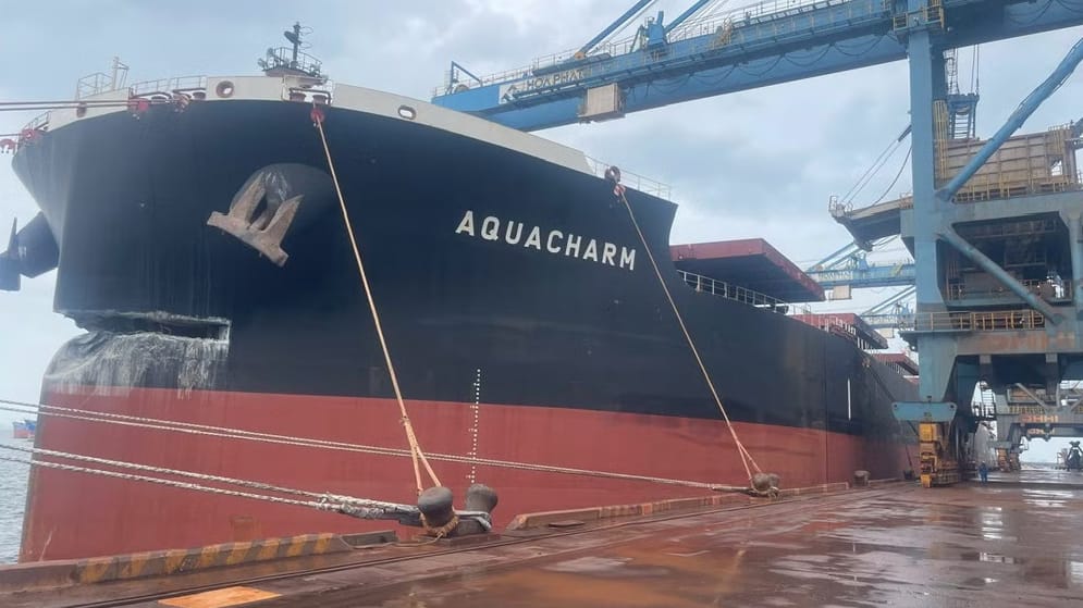 Damaged bulker