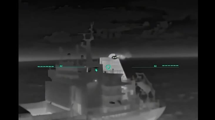 A Ukrainian drone closes in on the deckhouse of a bulker, September 2026 (USF)
