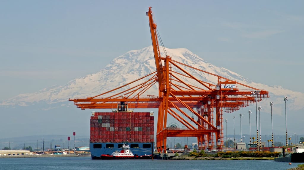 HMM’s U.S. West Coast Terminal WUT to Acquire Four New Port Cranes