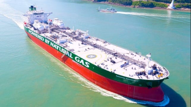 Gagarin Prospect, the world’s first Aframax tanker designed to run on LNG, is one of 40 dual-fuelled ships already delivered or under construction at HHI Group. The DNV GL classed vessel is owned by leading Russian ship operator Sovcomflot and was honoured, amongst others, with the Nor-Shipping 2019 Next Generation Ship Award (Image courtesy of HHI Group).