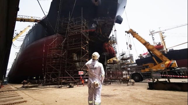 Surveyor at shipyard (Image by Inchcape)