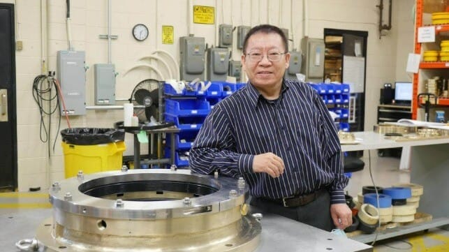 Thordon’s Chief Research Engineer, Gary Ren, pictured with the BlueWater Seal featuring the newly developed RENFORM main seal ring