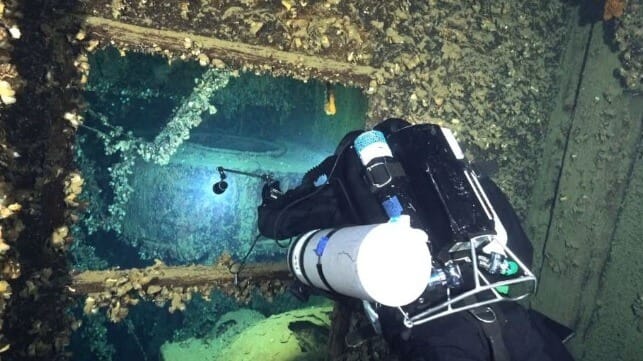 Salvage dive