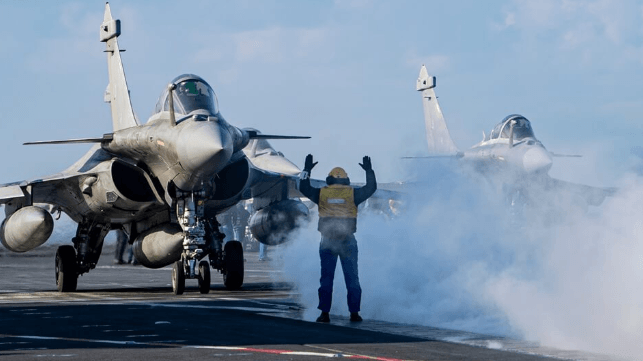 Fighers aboard Charles de Gaulle