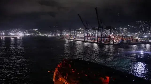Amphib USS Fort Lauderdale arrives in La Guaira, June 28 (USMC)