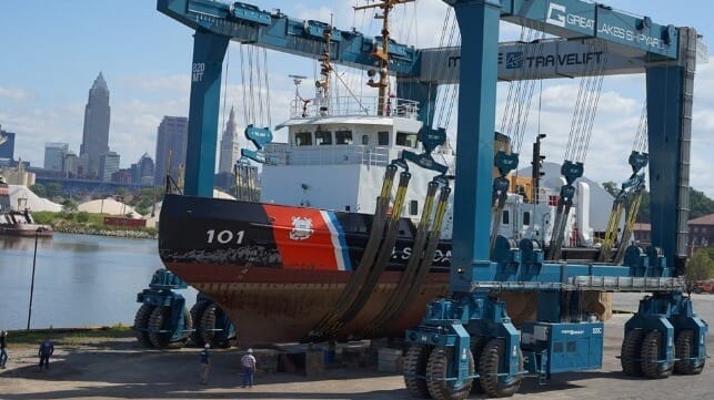 Marine Travelift