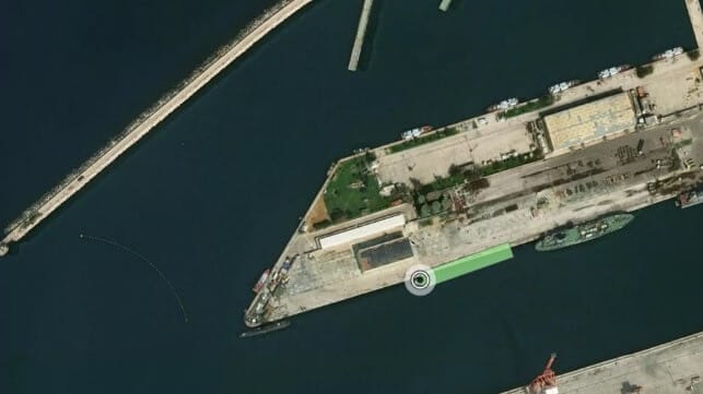 Sparta II (light green overlay) next to the Russian pier in Tartus (MarineTraffic)