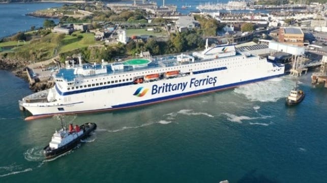 ferry breaks moorings during weekend storm in the UK
