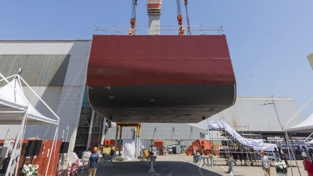 yacht cruise ship keel