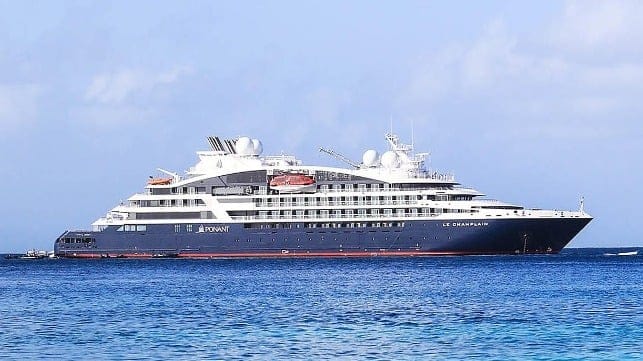 Qatar permits cruises as trial program 