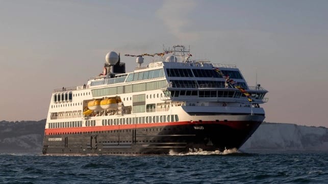 cruise ship Maud