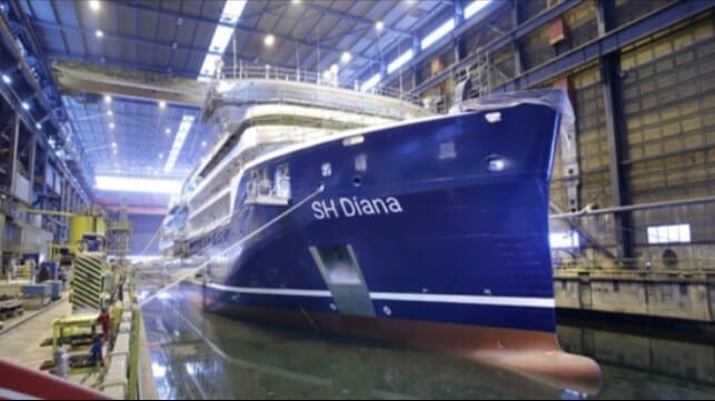tender frees cruise ship of Russian sanctions 