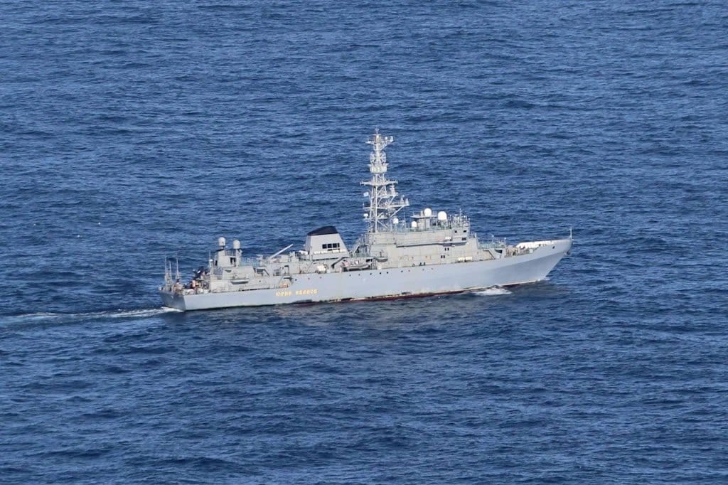 Russian surveillance ship
