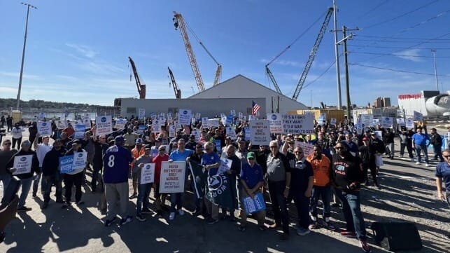 ILA protestors