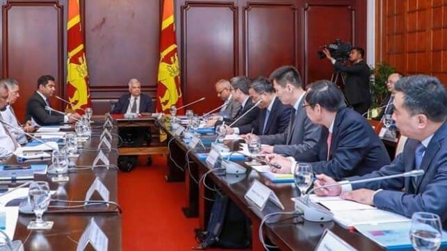 A delegation of executives from Sinopec meets with Sri Lankan President Ranil Wickremesinghe, March 13 (Office of the President of Sri Lanka)