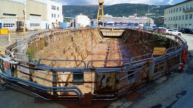 The BMV Laksevag drydock in Bergen (Cavernia / CC BY SA 4.0) 
