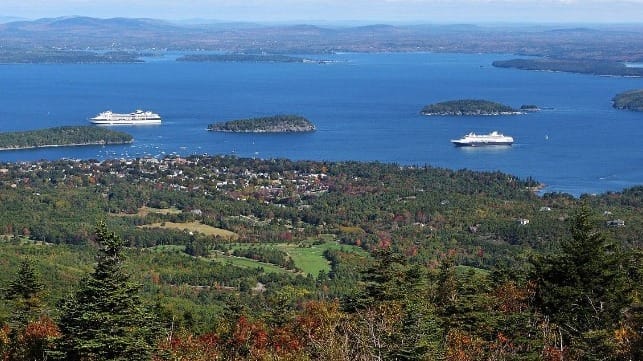 Bar Harbor seeks consensus to limit cruise ship port calls 