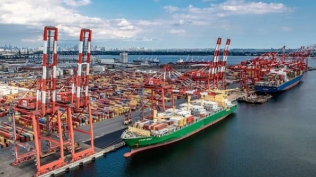 union says it will not service automated ships without crews 