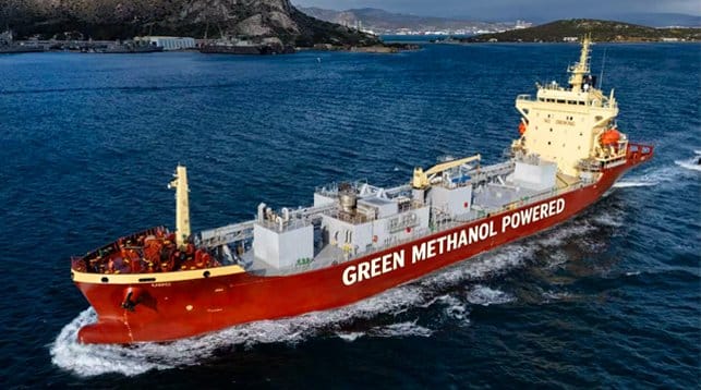 green methanol fueled cement carrier
