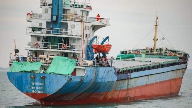 crew stranded on unseaworthy vessel