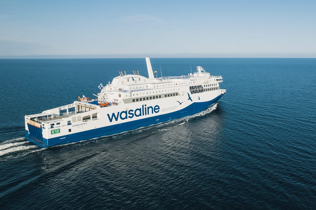 hybrid ferry Aurora Bothina