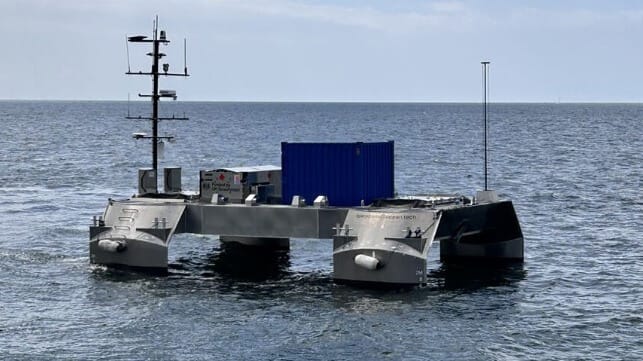 remotely operated and unmanned vessel 