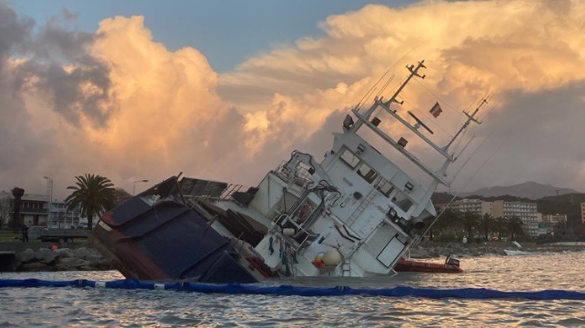 grounded buoy tender