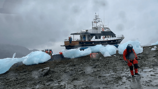 Columbia Bay grounding