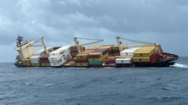 containership sinking