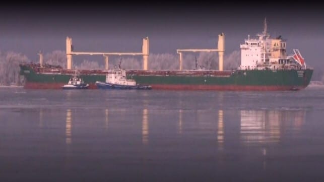 bulker stuck in St. Lawrence