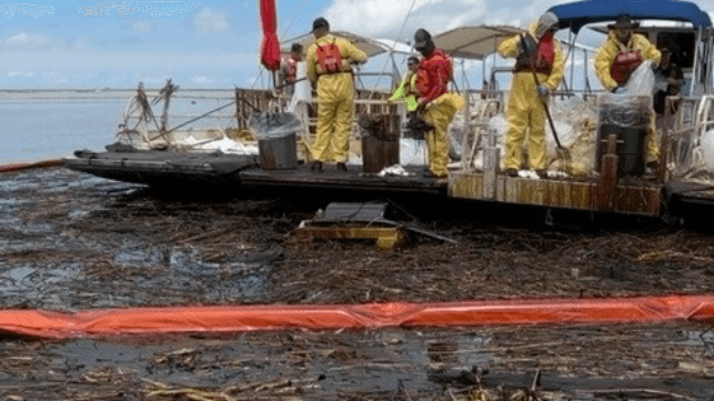 Spill response contractors near Pass a Loutre, May 2025 (USCG)