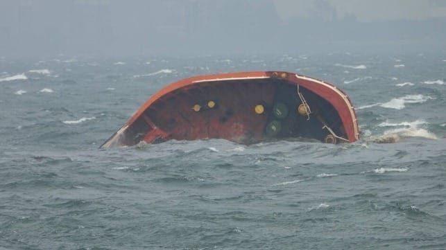 tanker sinking