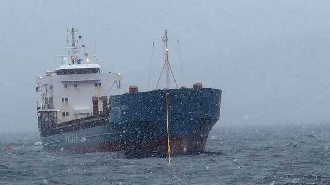 cargo ship salvage