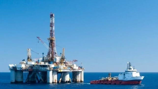 offshore platform and support vessel