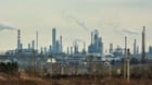 Refinery at Ganjiaxiang, Nanjing (Vmenkov / CC BY SA 3.0)