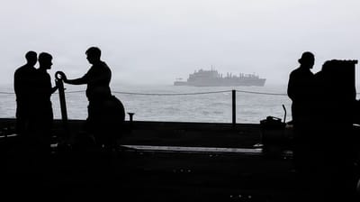 Crew of USS Abraham Lincoln conduct underway replenishment, August 16 (USN)
