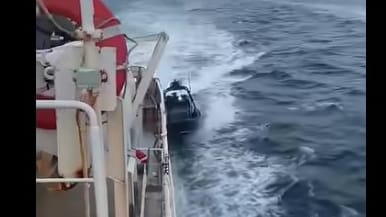 Icelandic special squad boarding the activist vessel