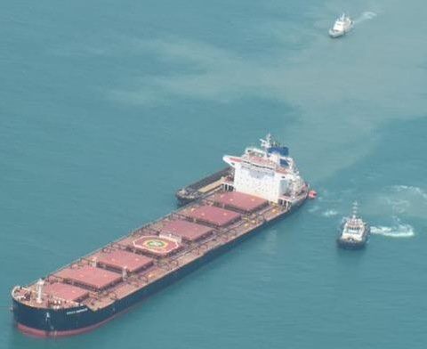 KMAX Emperor riding low in the water after the collision (Indian Coast Guard)