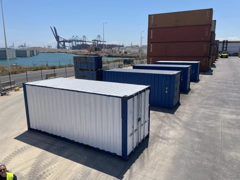 New successful pilot at the Valenciaport Sandbox: a new material "cools" containers without consuming energy