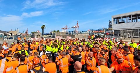 dockworkers strike