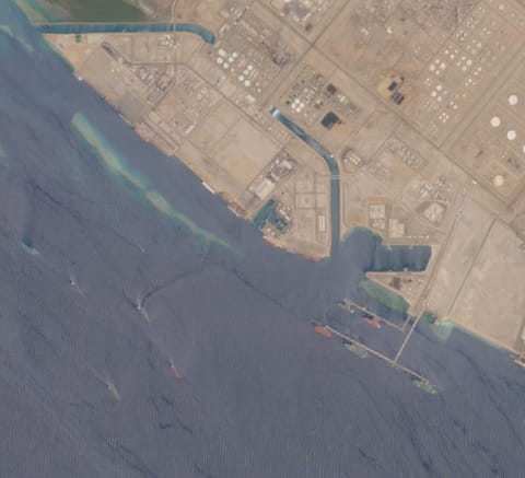 Tankers at the Yanbu loading terminal (Sentinel-2 / CJRC file image)