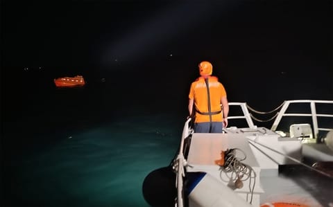 SAR operation empty lifeboat